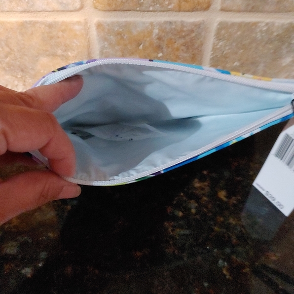 Vera Bradley Beach crossbody &. Wristlet - Picture 8 of 9